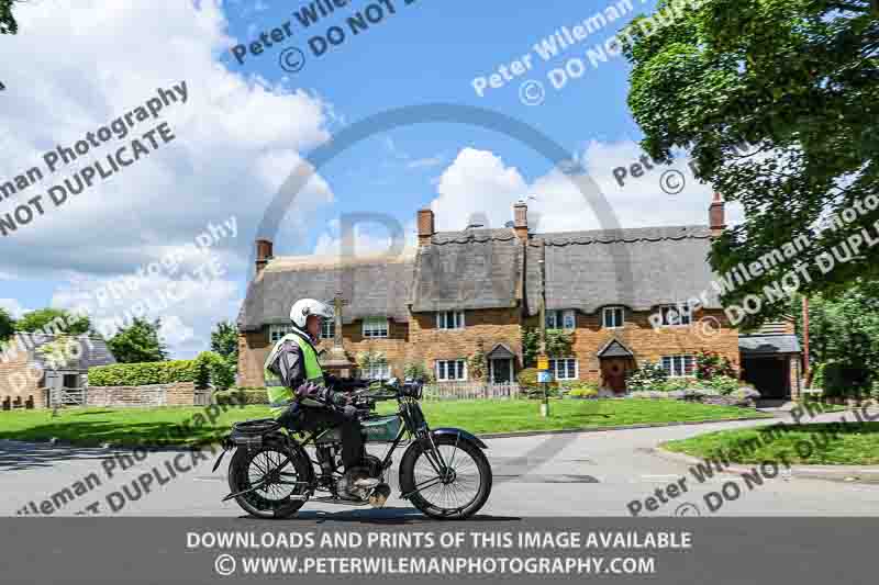 Vintage motorcycle club;eventdigitalimages;no limits trackdays;peter wileman photography;vintage motocycles;vmcc banbury run photographs